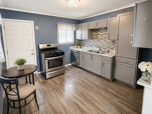 5th image of 5536 Farnsworth Ave