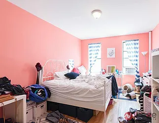 Rented by Wave Real Estate Group