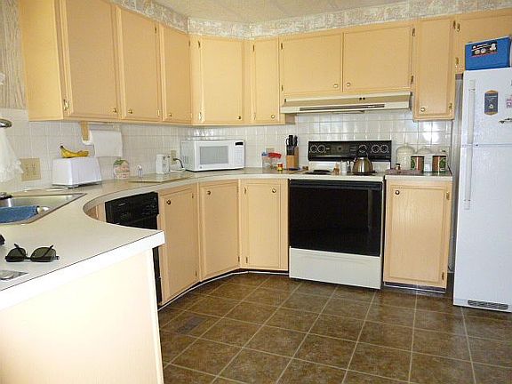 5th image of 8775 20th St Lot 566