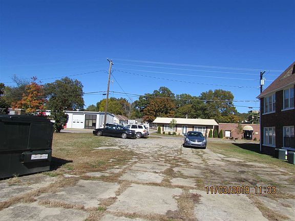 5th image of 403 Masonic St