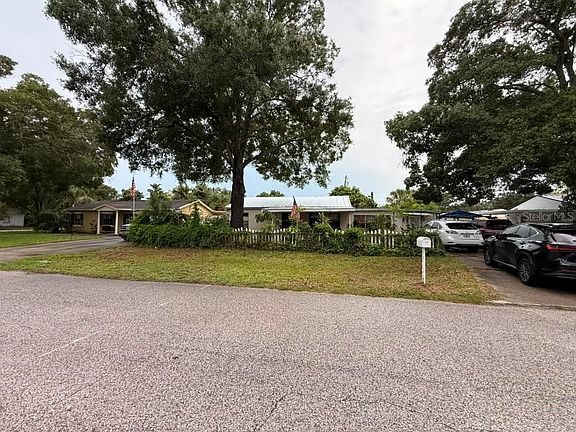 3rd image of 4203 S TRASK STREET