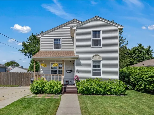 324 Daggett Ave, Pawtucket, RI 02861