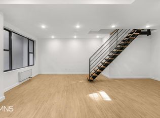 11 Orient Ave #1R, Brooklyn, NY 11211