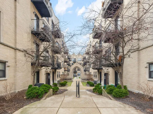 4434 N Damen Ave APT 3W, Chicago, IL 60625