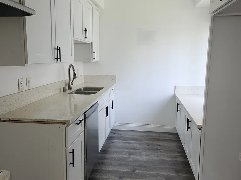 10635 Wilshire Blvd — Photo 3