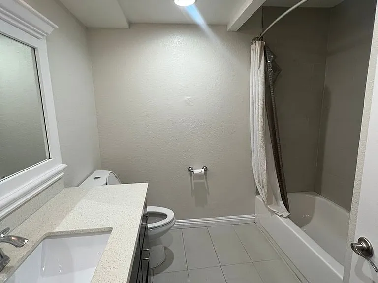 7623 Bay Dr — Photo 8
