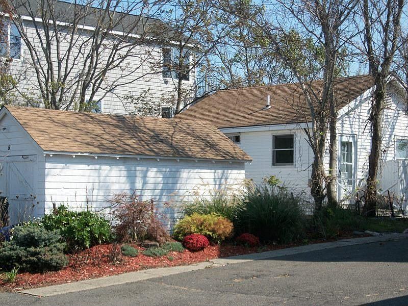 Waterfront Beach Cottage