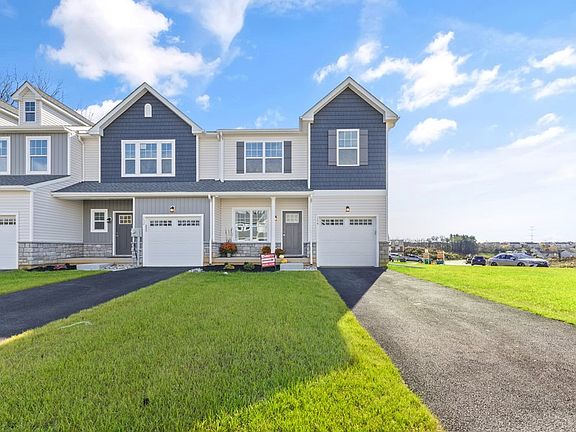 Alpine End Unit Exterior