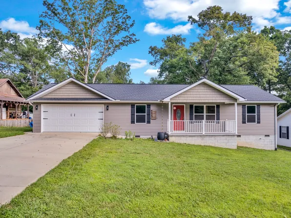 2423 White Horse Dr, Crossville, TN 38572