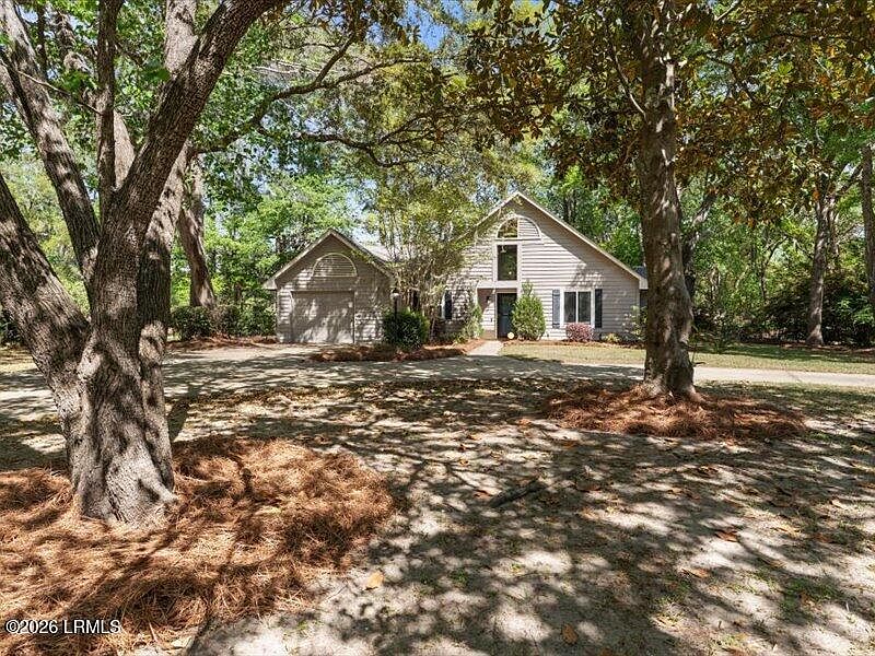 1st image of 9 Chesterfield Lake Drive