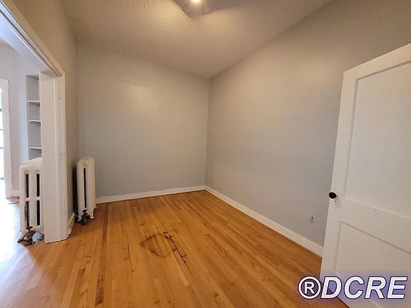 4th image of 4356 N Kenmore Ave
