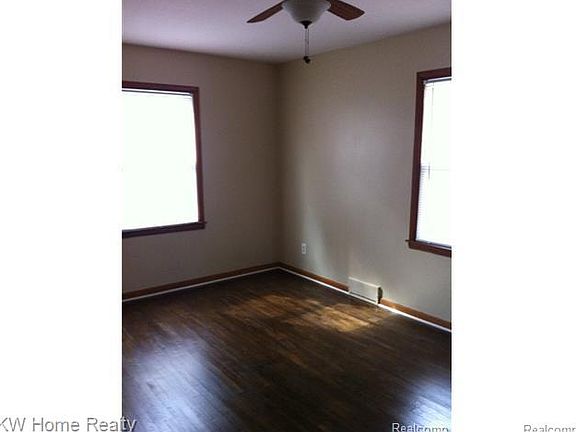 4th image of 167 Summer Ave