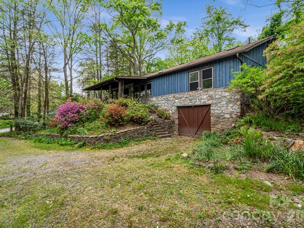 257 Pine St, Black Mountain, NC 28711