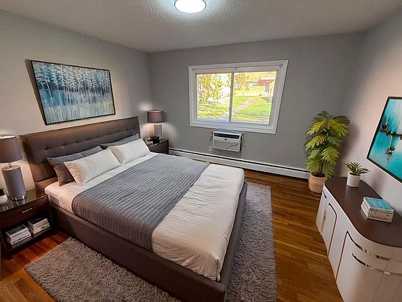 5th image of 1267 Burnside Ave #C11