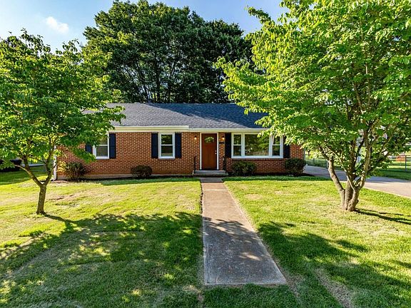2nd image of 852 Summerdean Ave