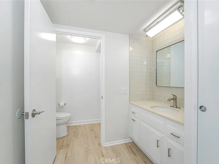 2293 Via Puerta #O — Photo 19