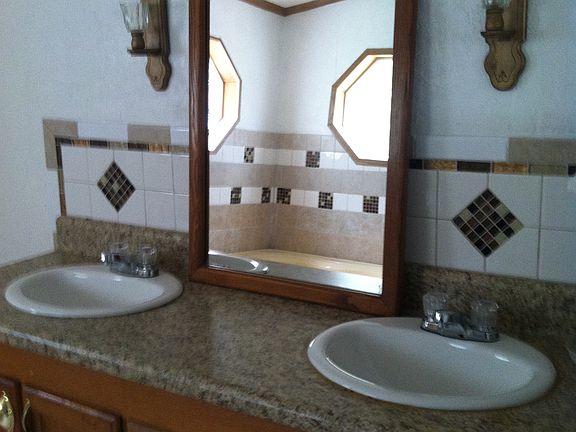 4th image of 133 Apple Valley Ln