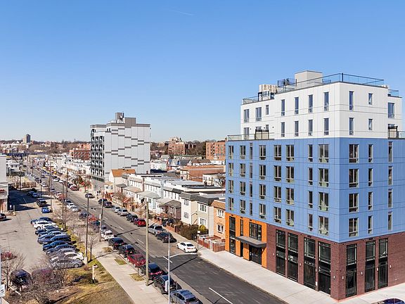 5th image of 13277 Metropolitan Ave #5A