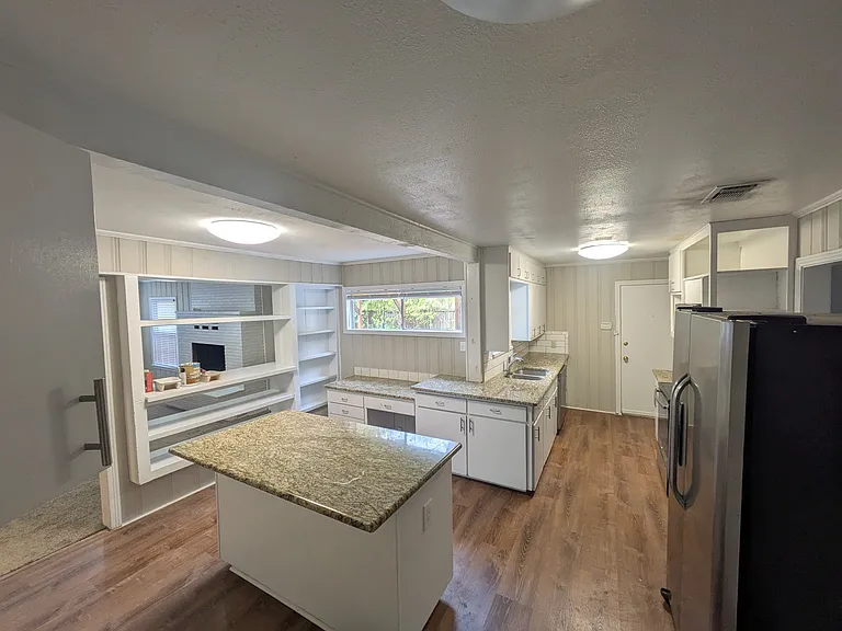 3529 Plymouth Ave — Photo 10