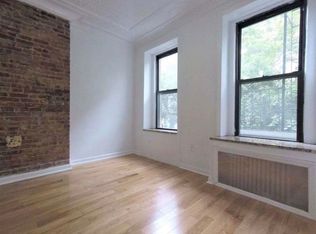 318 E 69th St, New York, NY 10021