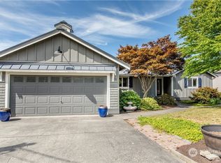11 Stillaguamish Ave, Camano Island, WA 98282