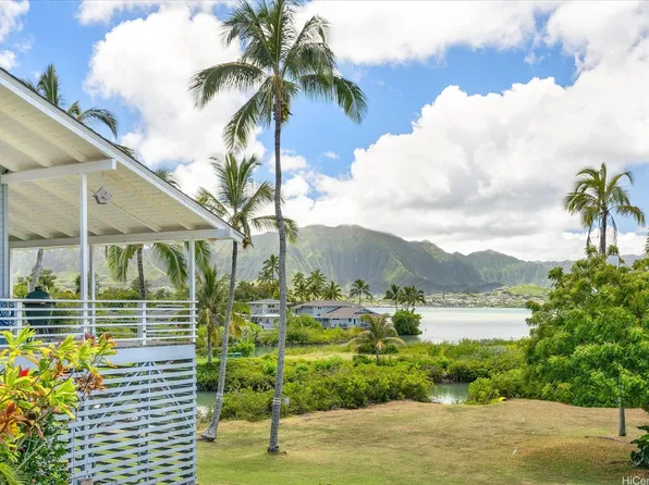 44-519 Kaneohe Bay Dr, Kaneohe, HI 96744