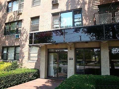 1st image of 1 Birchwood Ct APT 5C