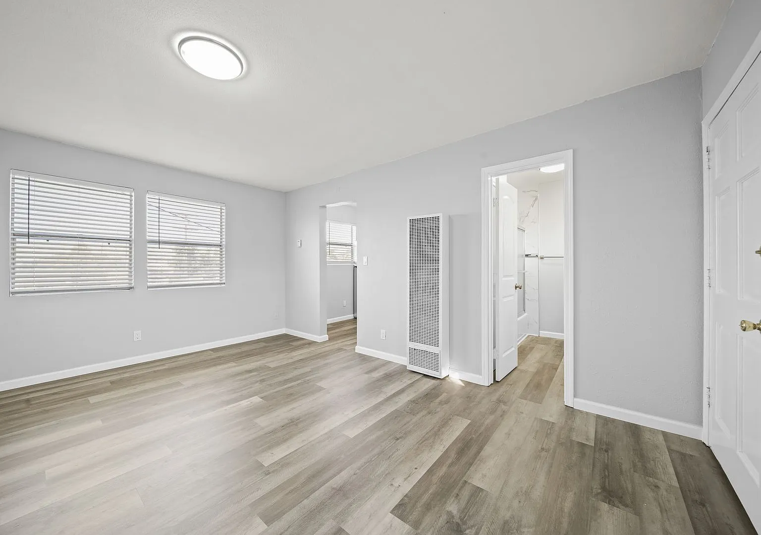6515-6521 S. Avalon Blvd — Photo 4