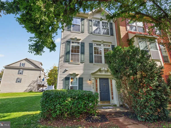 610 Eisenhower Dr, Frederick, MD 21703