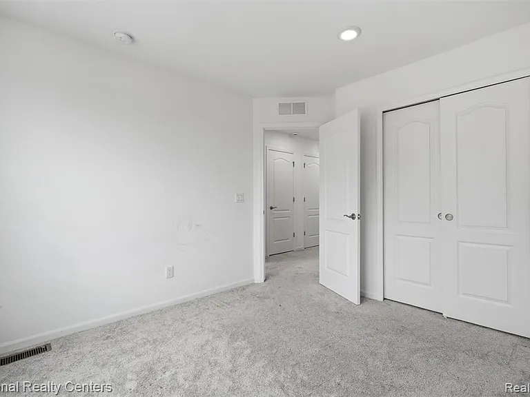 43034 Atwood Ave — Photo 27