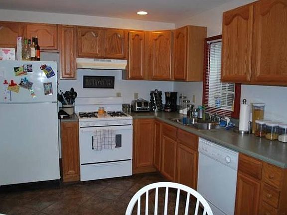 5th image of 191 Broad St #1