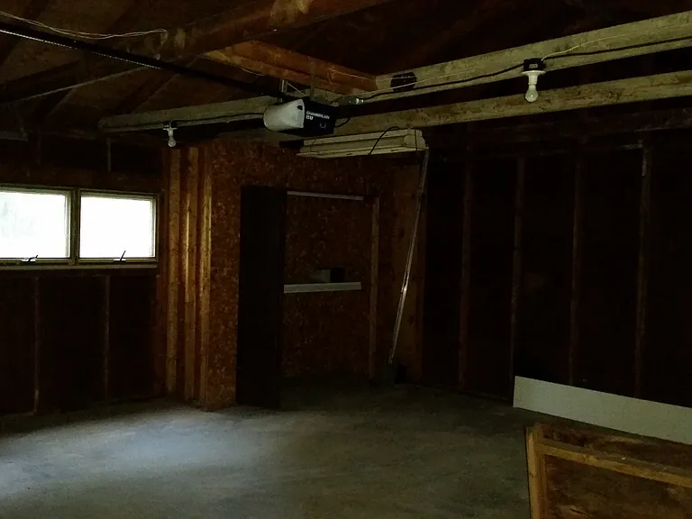 1120 Washtenaw Ave — Photo 13
