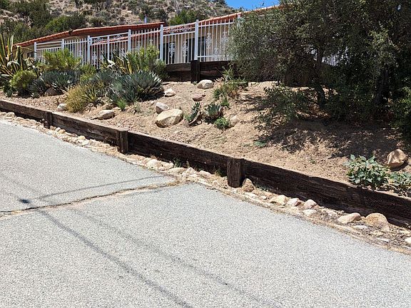 2nd image of 54657 29 Palms Hwy APT B