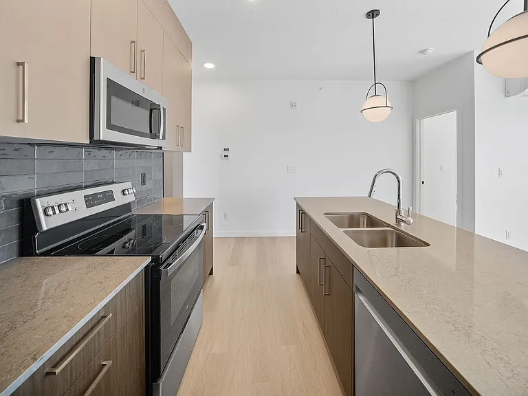 205 Hartell Way SE — Photo 102