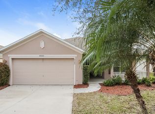 4085 Waltham Forest Dr, Tavares, FL 32778