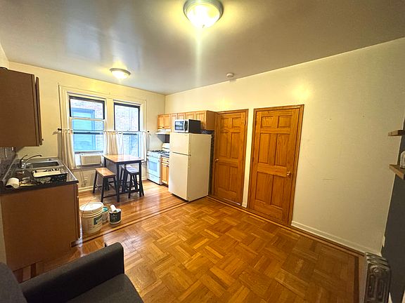 3rd image of 31-18 28th Ave #2F