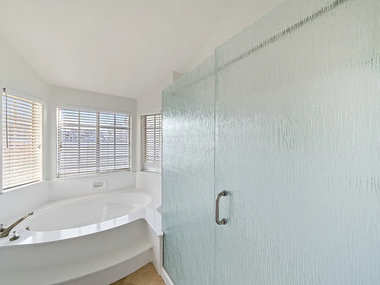 500 Stoneham Ct #102 — Photo 4