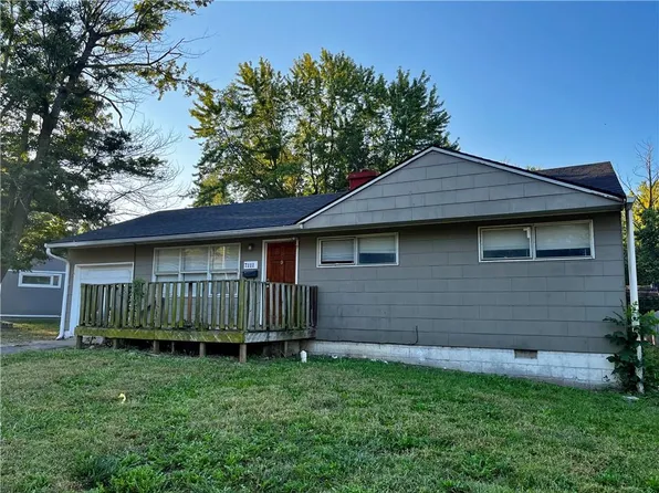 7111 E 107th St, Kansas City, MO 64134