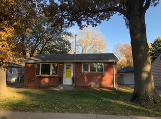 2332 S 60th St, Lincoln, NE 68506