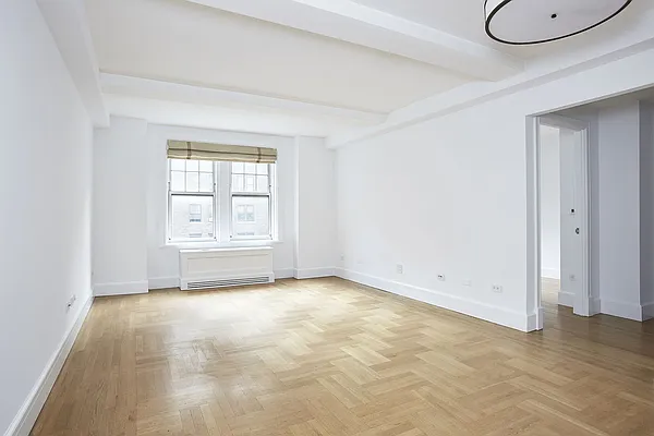 Rented by Compass | media 18