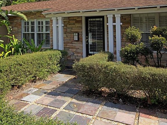 3rd image of 1501 Hazelwood Dr