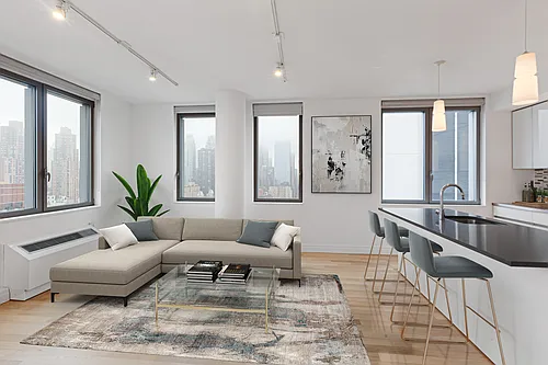 554 54th St Photo 1