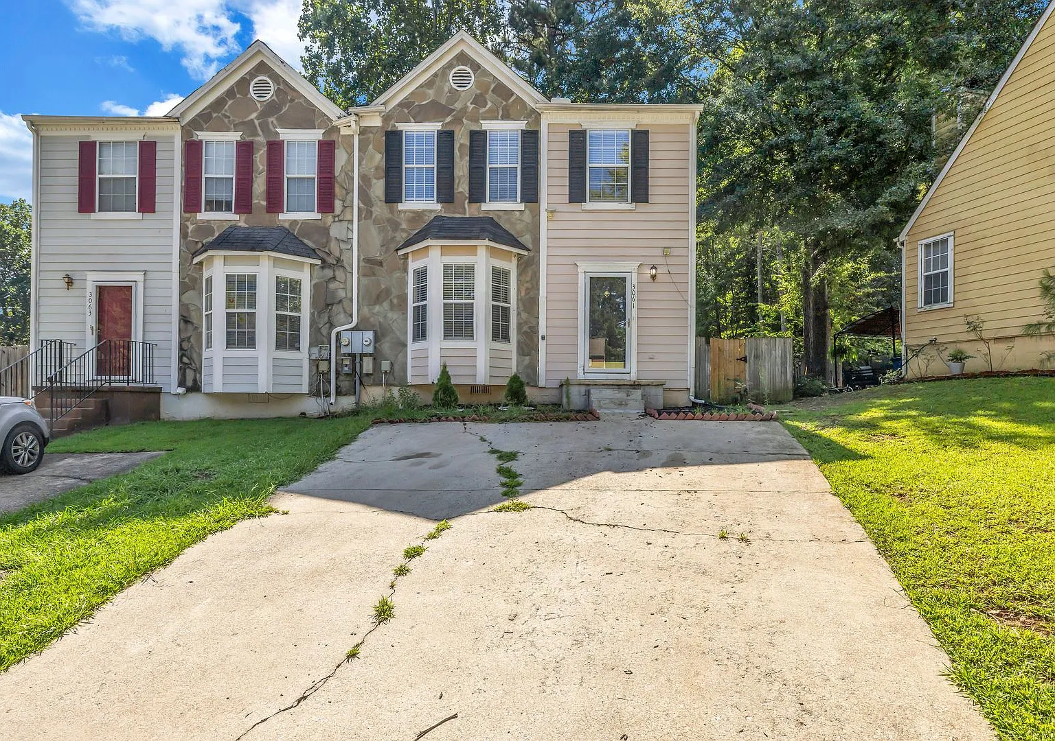 Cozy 3-Bedroom Townhome for Rent in Duluth, GA — Photo 1