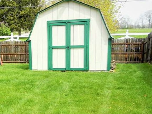 2nd image of 1842 Chatham Pl
