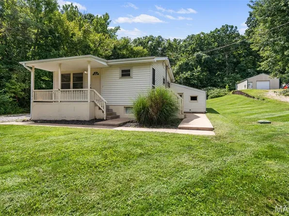 5916 State Road Pp, High Ridge, MO 63049