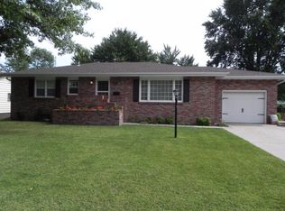 107 W 22nd St, Grand Island, NE 68801