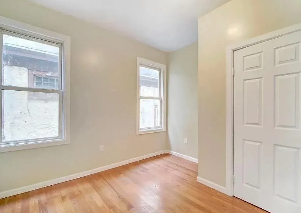 2 bed, $2,000 — Photo 3