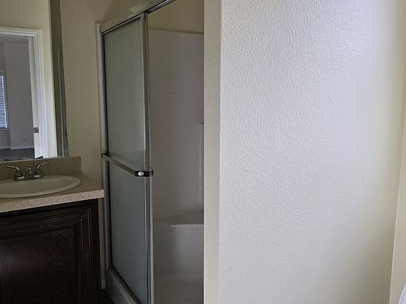 4th image of 1740 N Santa Fe Ave #14