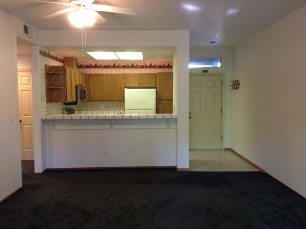 1701 Parkview Green Cir