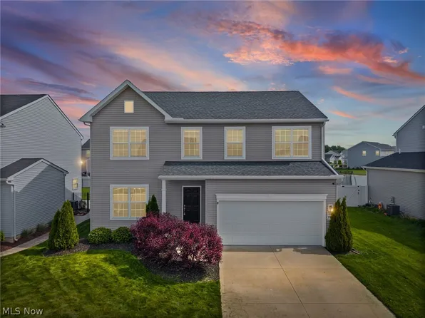37272 Sandy Ridge Dr, North Ridgeville, OH 44039